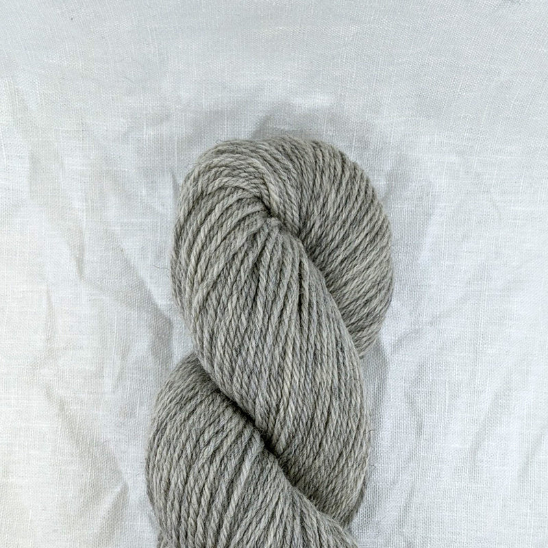 Cascade Yarns 220 Worsted - Yarn + Cø - 8401 - Silver Grey - Yarn