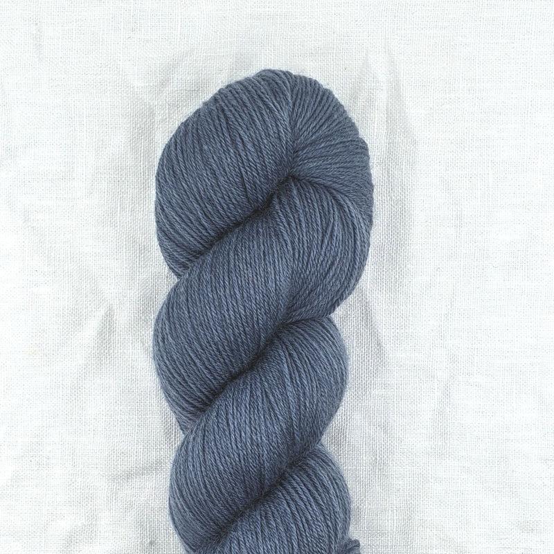 cascade yarns heritage sock yarn 75% superwash merino 25% nylon phillip island victoria australia 5686 china blue